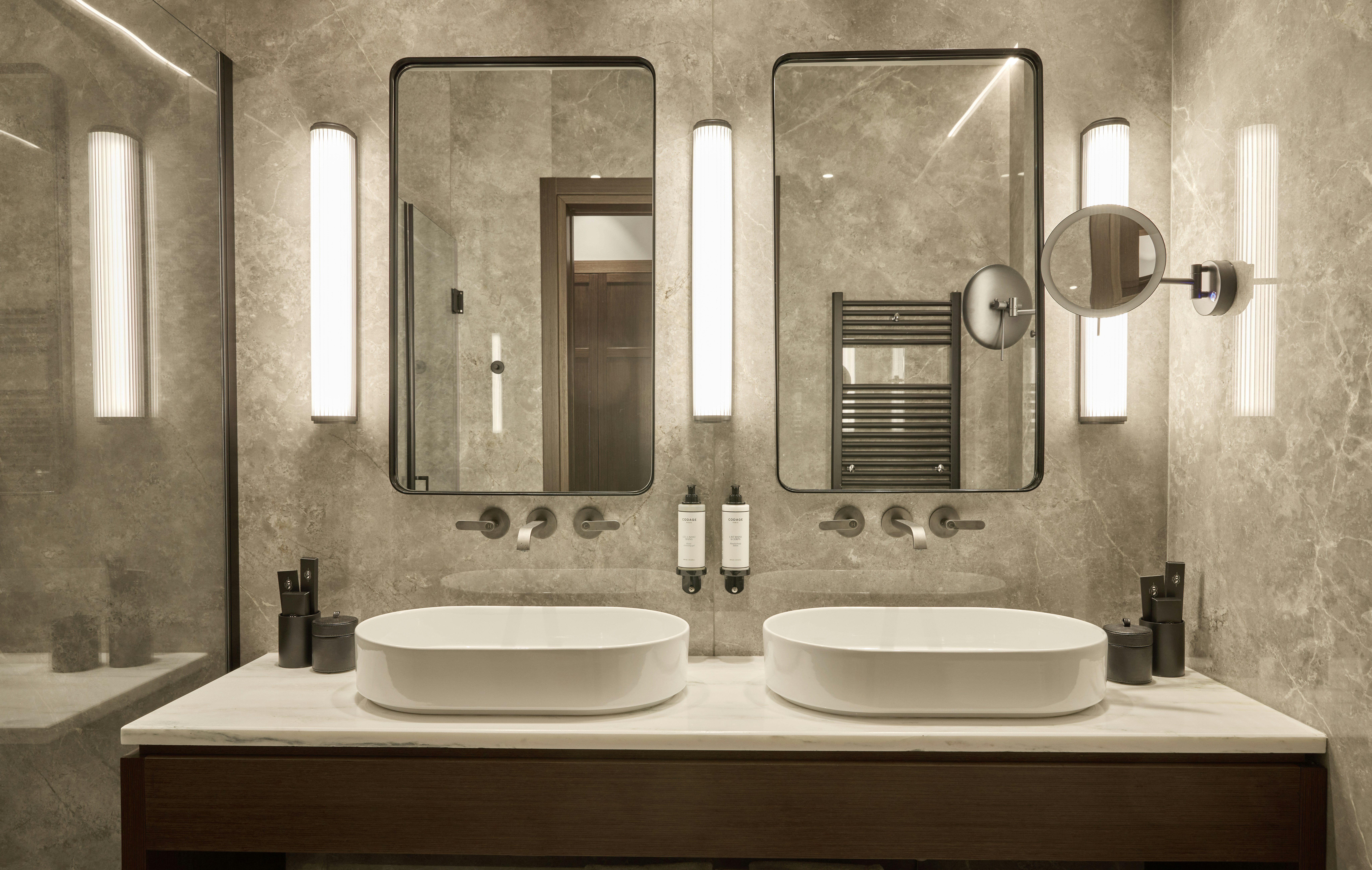 Junior Suite Seafront Oriel