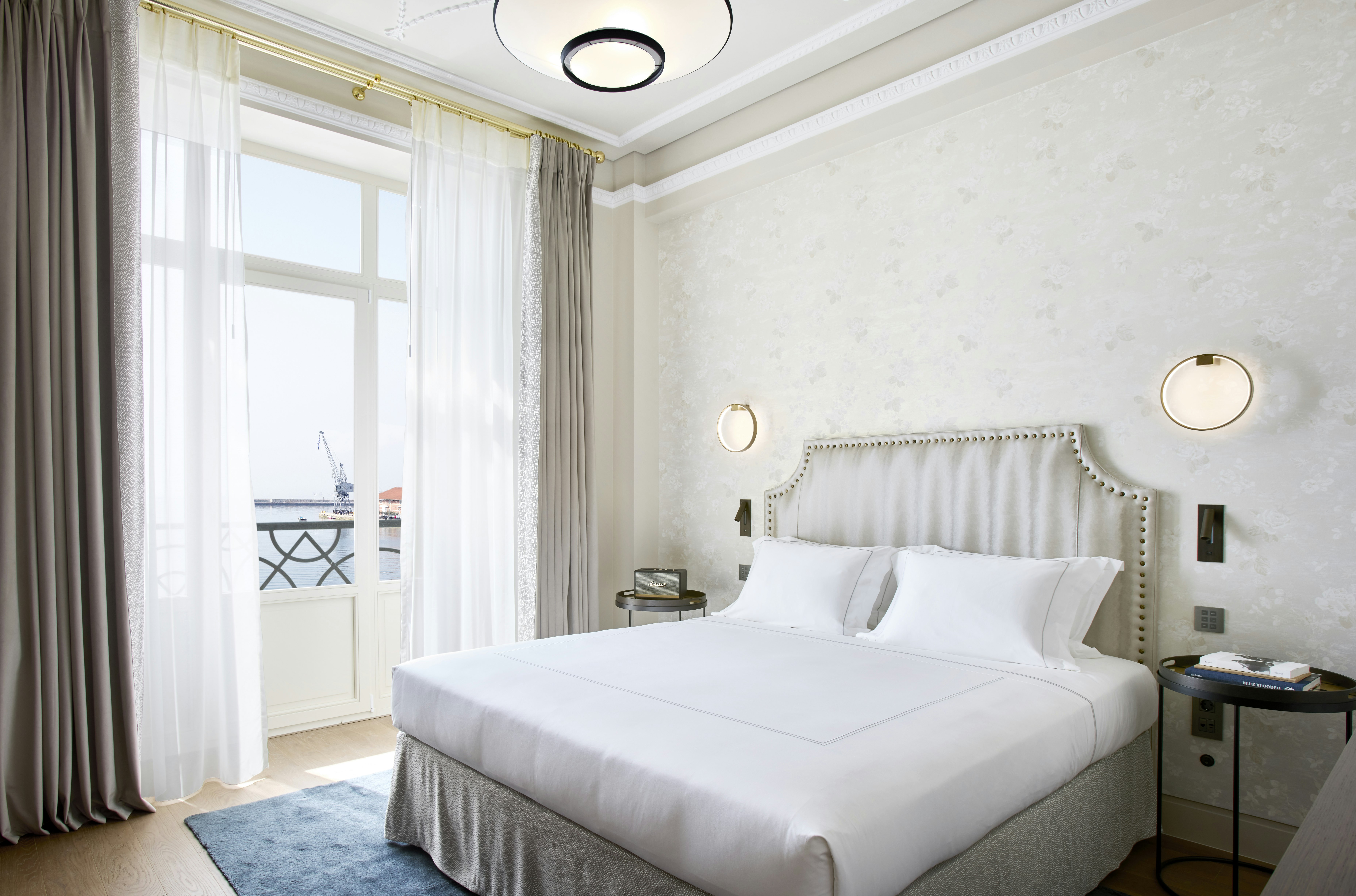 Méditerranée Grand Suite Sea Front with Balcony - Bedroom