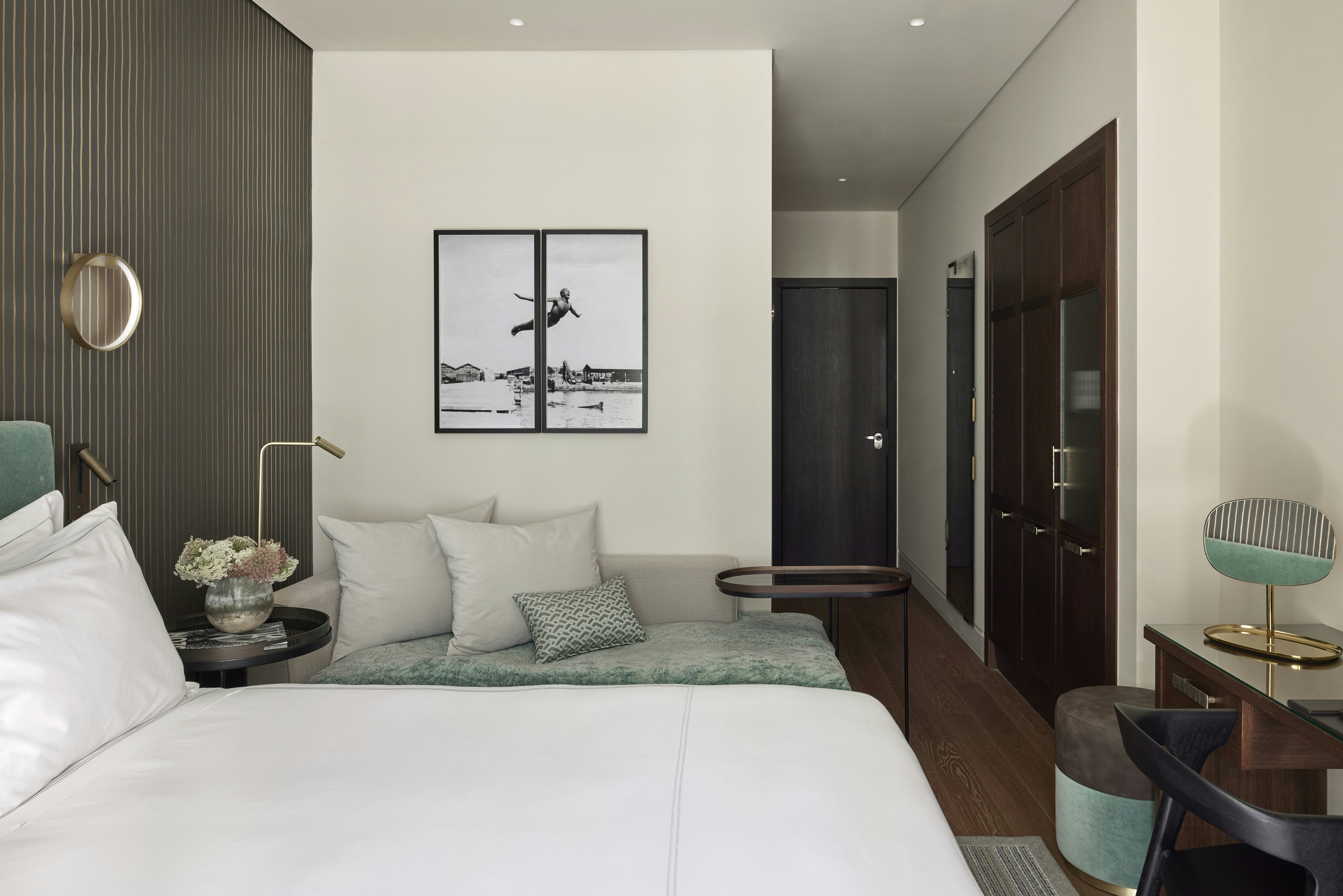 Executive Courtyard Room - Bedroom