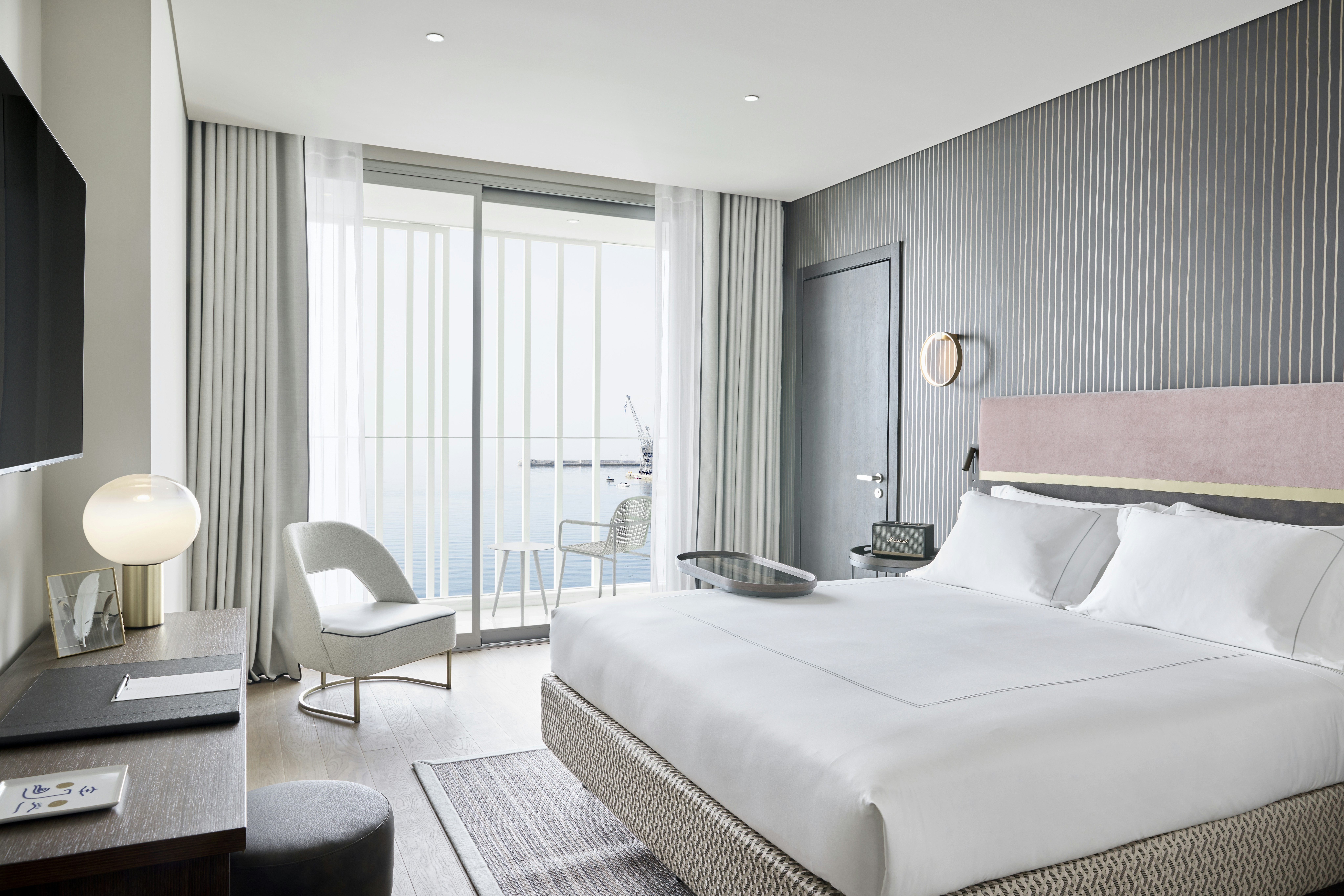 ON Residence Deluxe Seafront Rooms