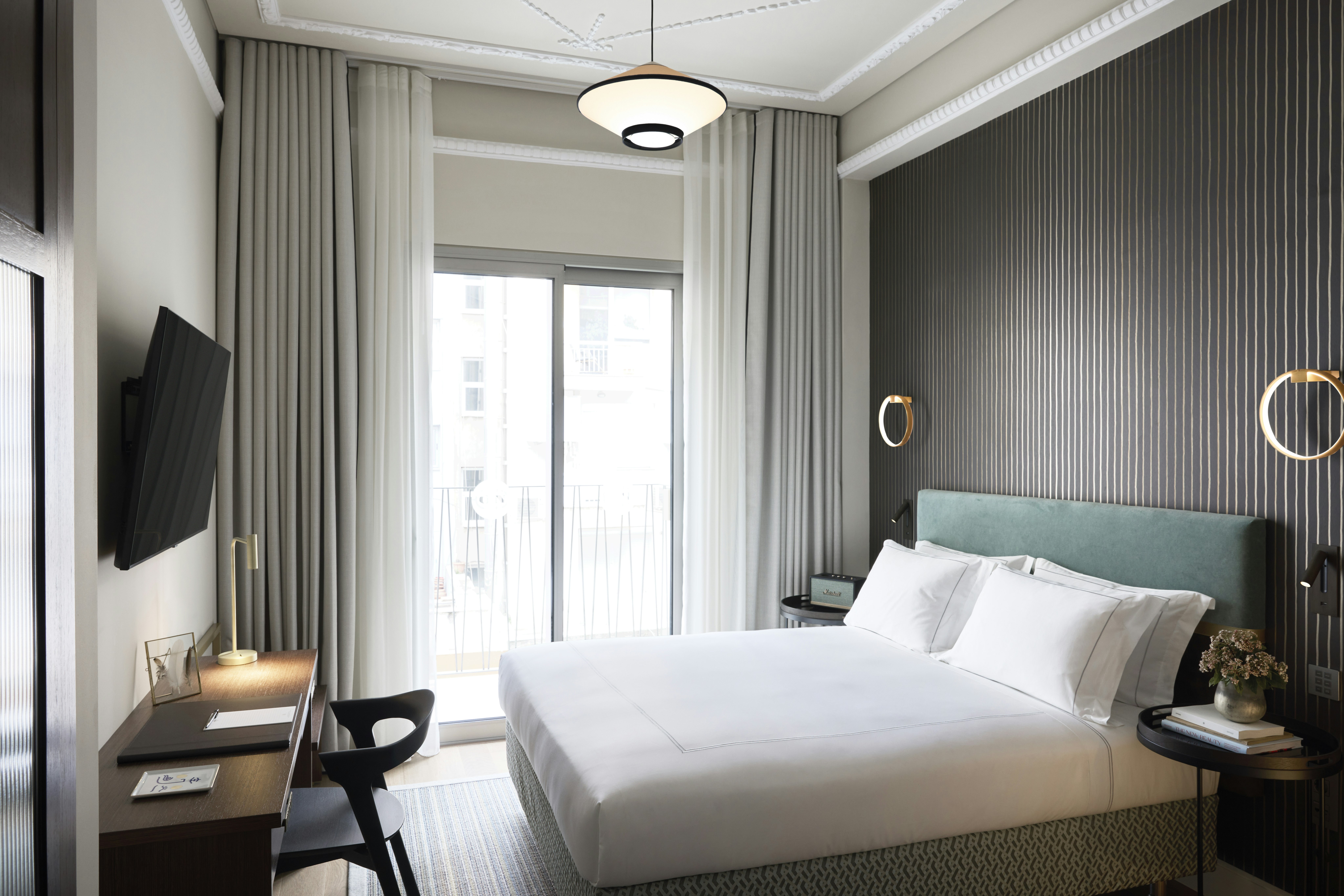 Classic Courtyard Room - Bedroom