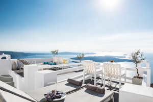 View-Sun Deck