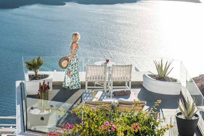 View-Sun Deck