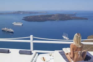 Pool-Sun Deck