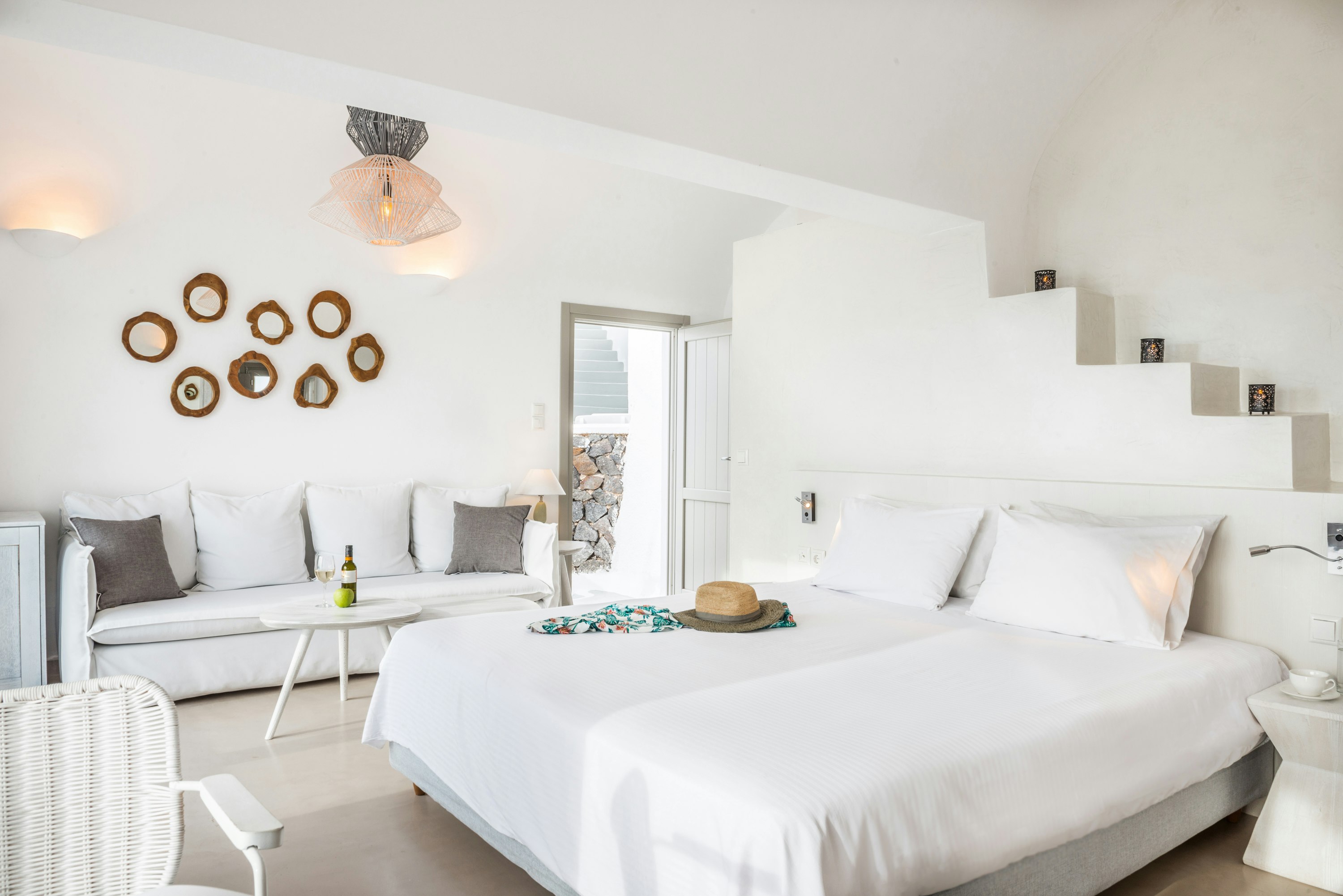 Honeymoon Suite with Caldera View