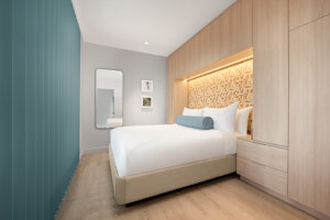 Dawn Suite - King Bed