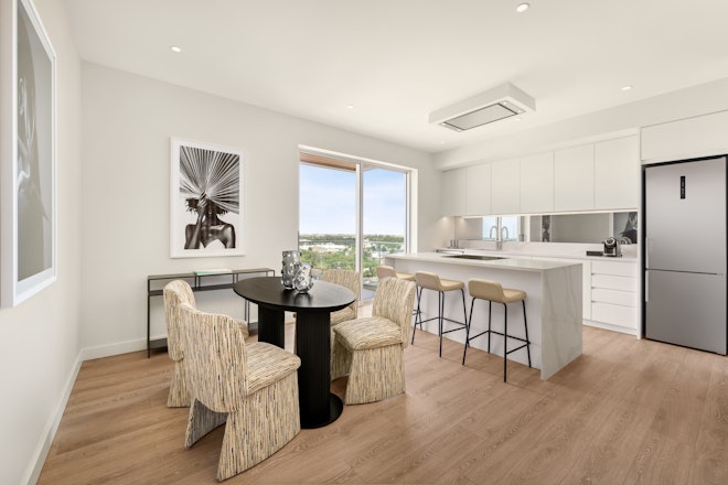 Bloom Sky Suite - Dining Area