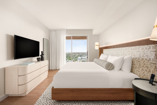 Bloom Sky Suite - Bedroom