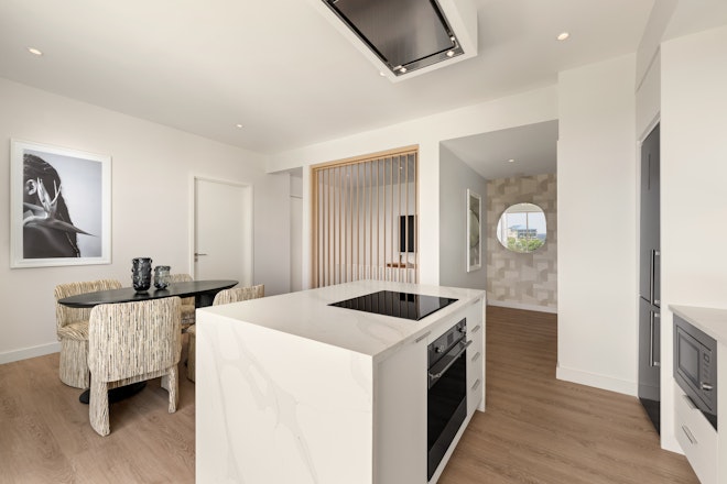 Bloom Suite (Accessible) - Dining & Kitchen Area