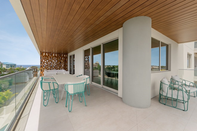 Arise Suite Corner Balcony