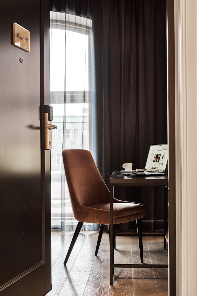 Classic Petite - Room Details