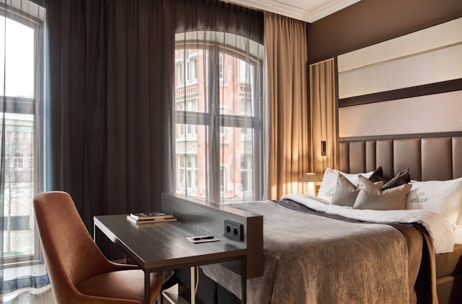 Classic Petite - Bedroom