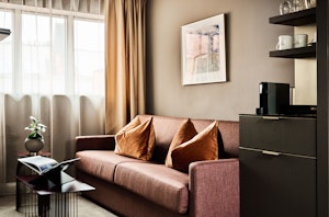 Mini Suite - Elizabeth - Living Area