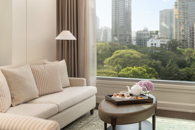 One Bedroom Corner Prestige Living Room