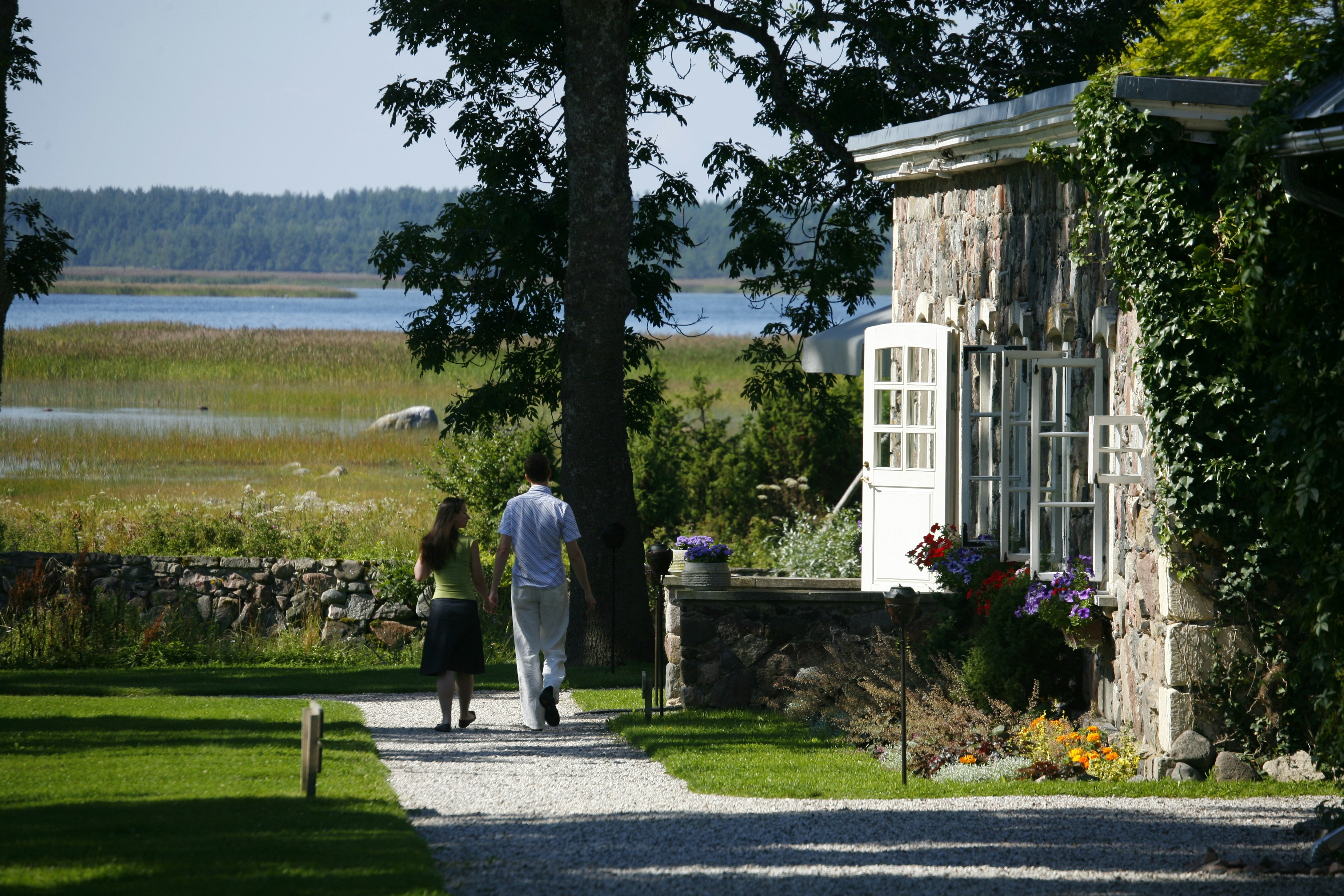 Endless peaceful walks, Pädaste Spa