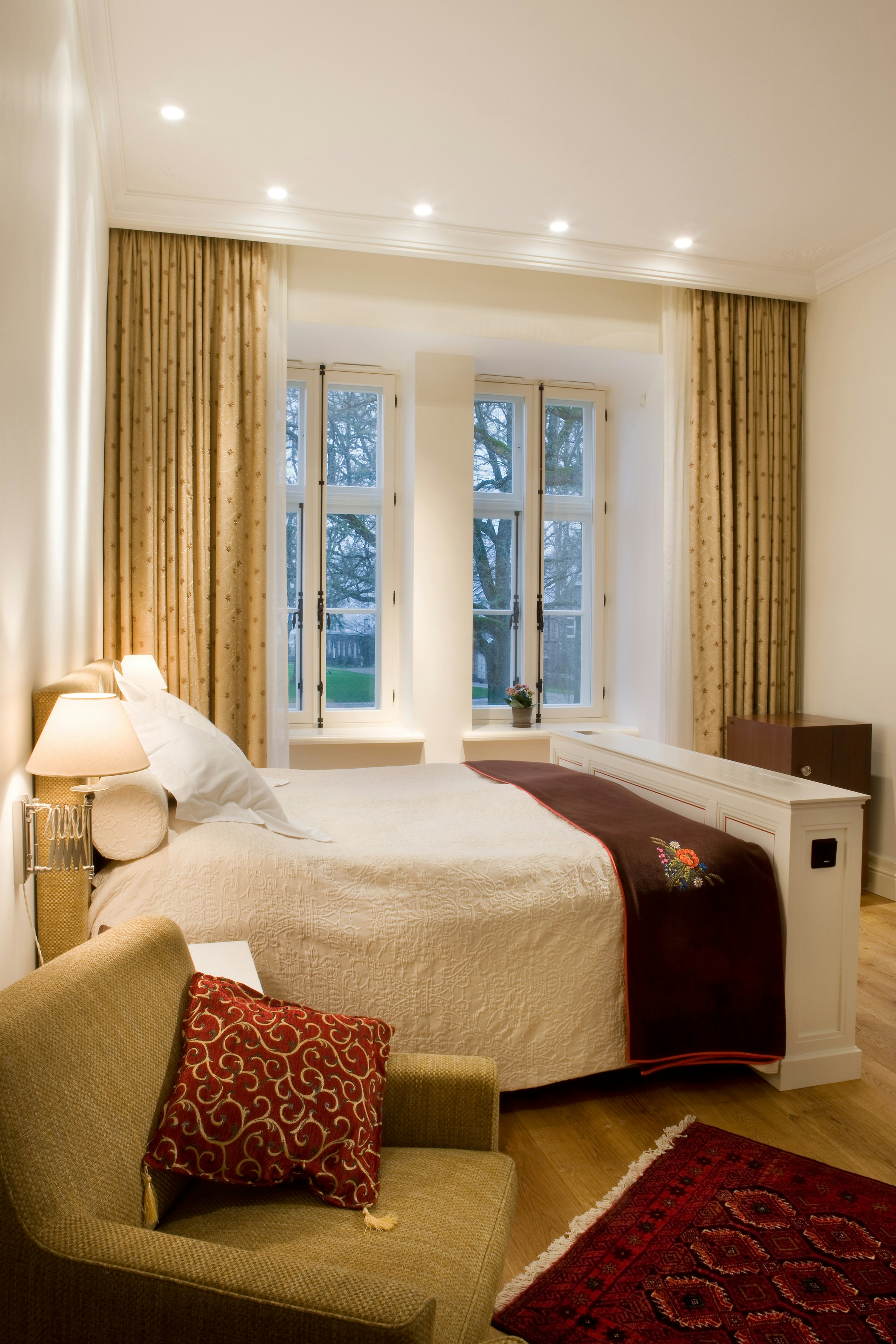 Superior Double in the Manor House