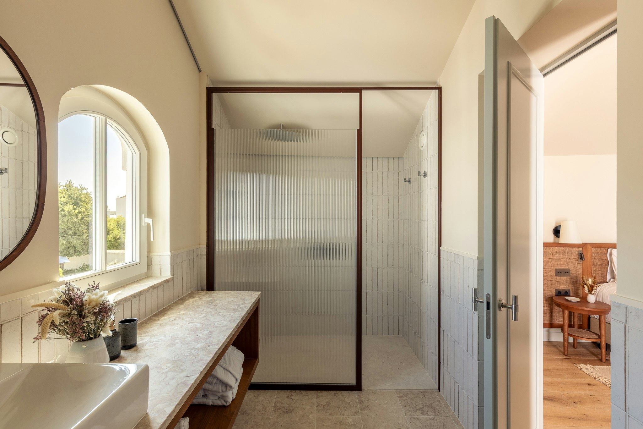 Attic Deluxe - Bathroom