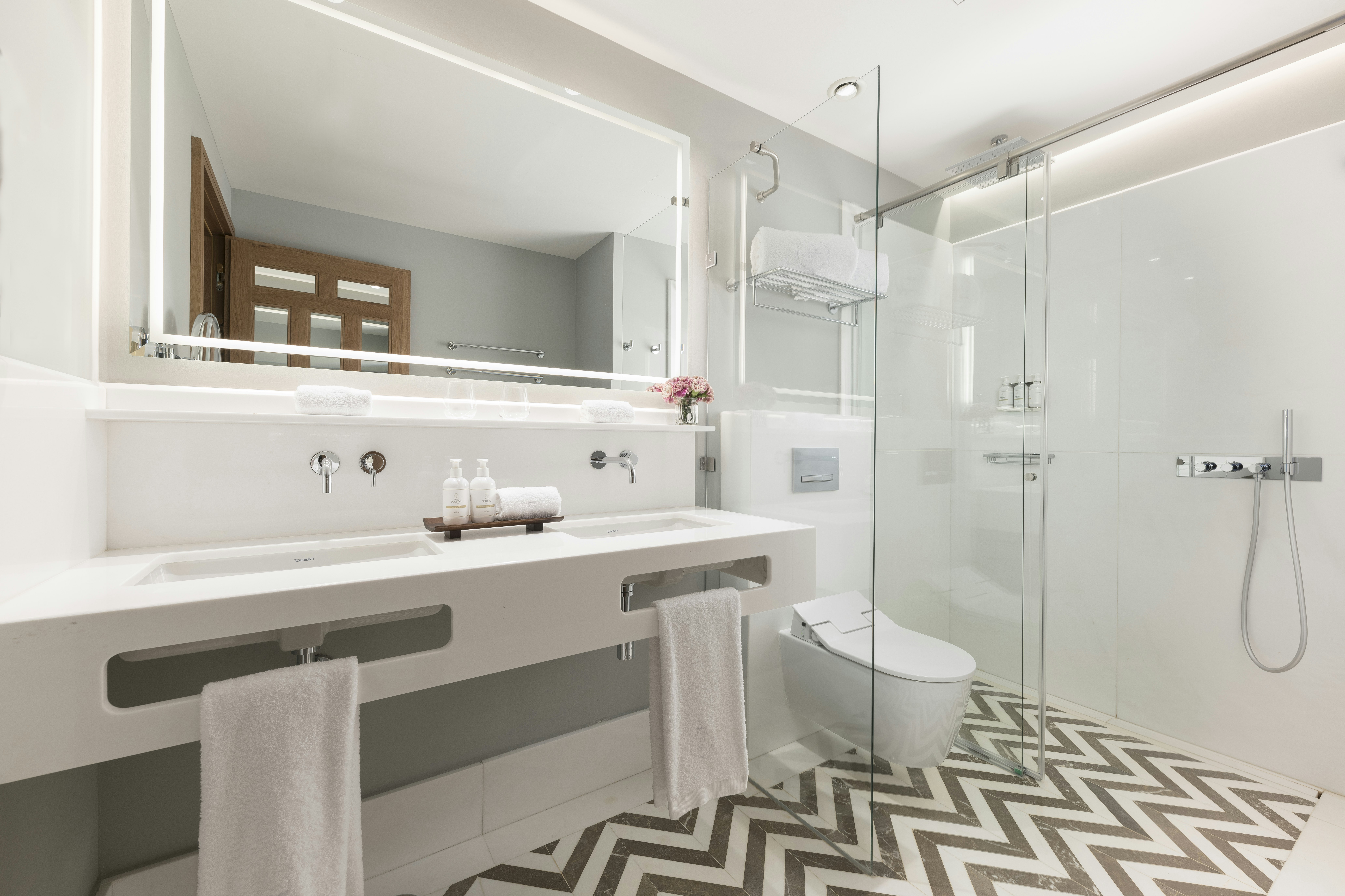 Familiar Solecio Bathroom