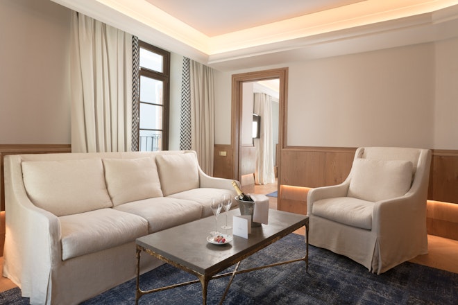 Suite Living Room