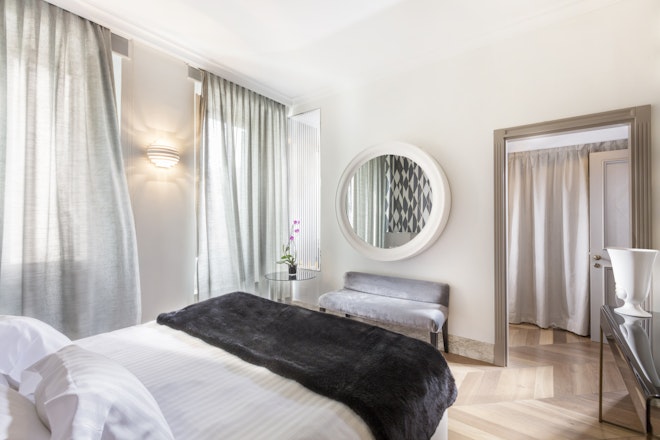 Prestige Room