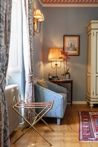Deluxe Room - Details