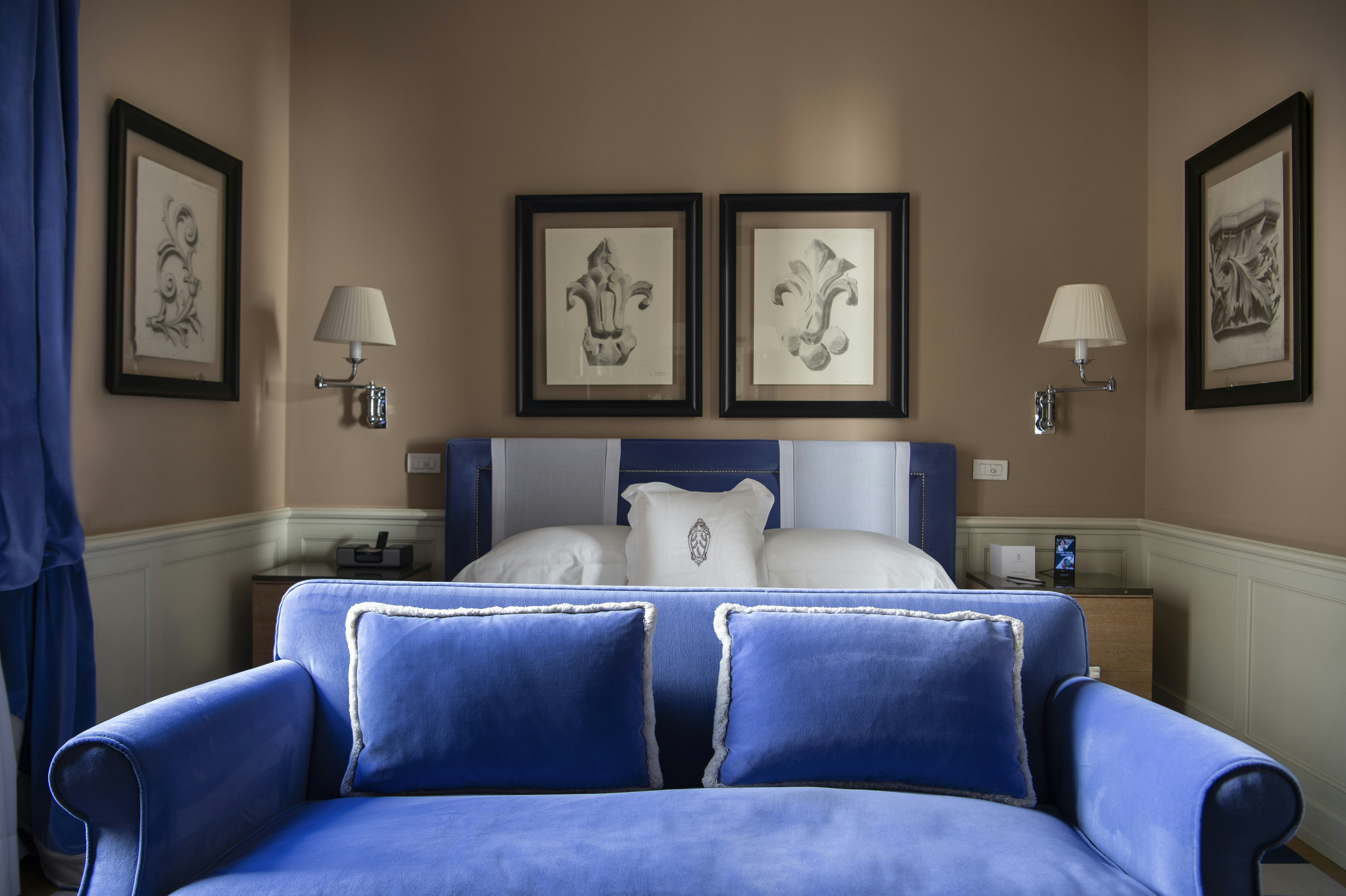 Deluxe Room - Bedroom