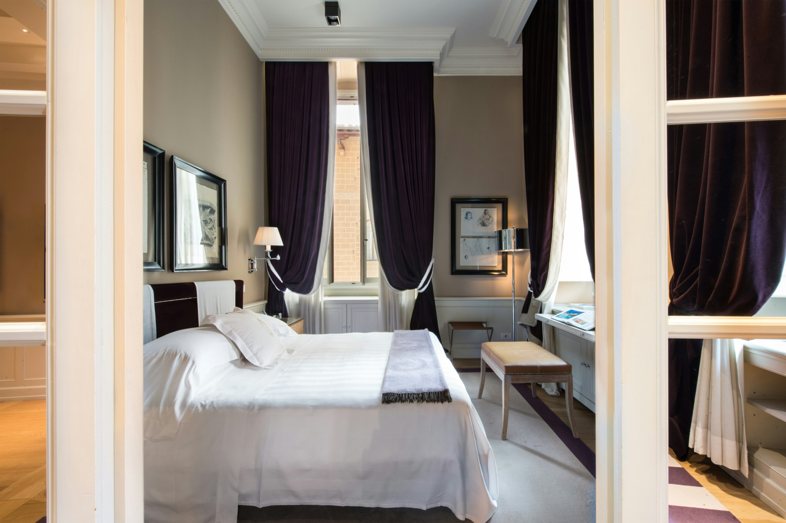 Suite Room - Bedroom