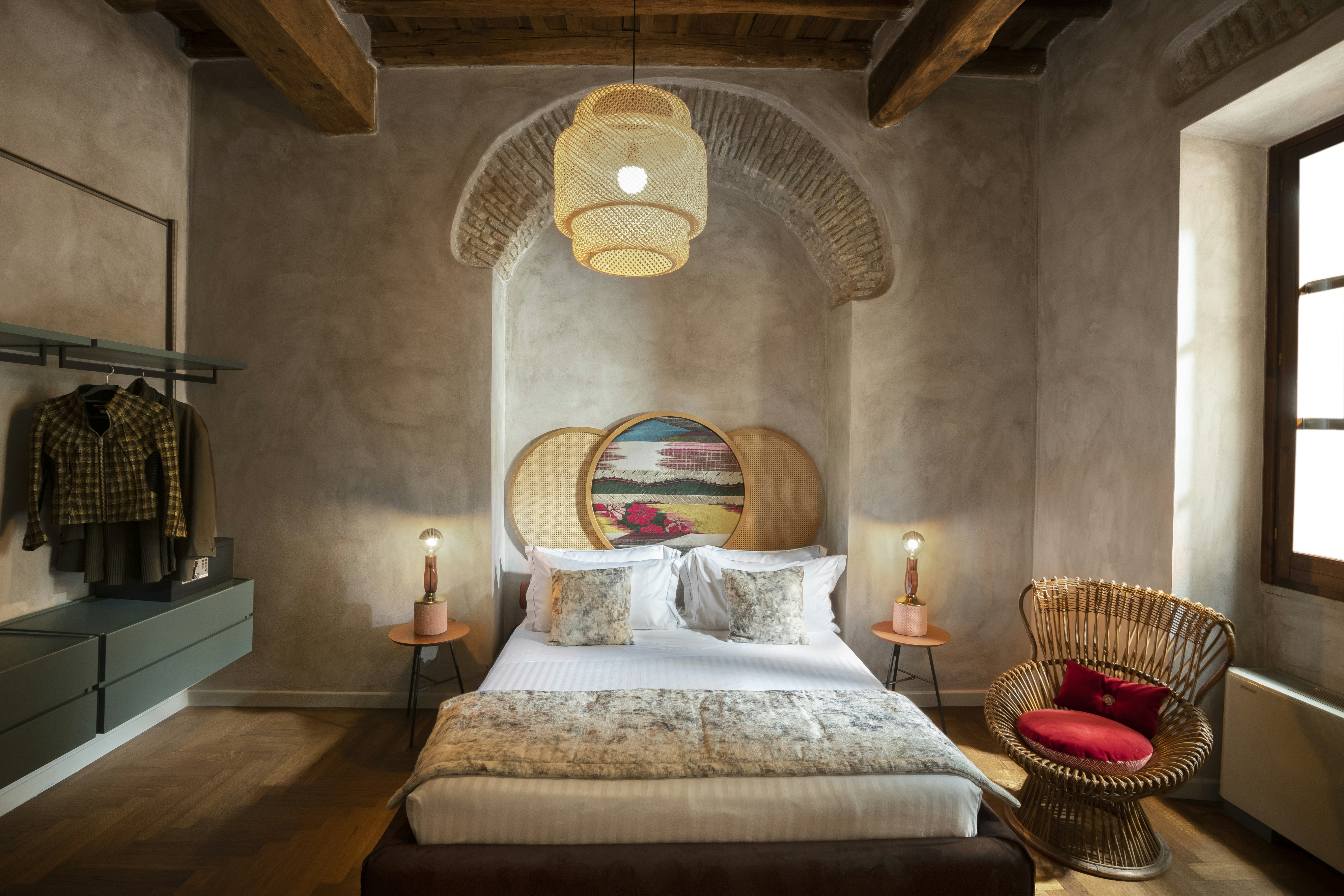 Palm Suite Court View