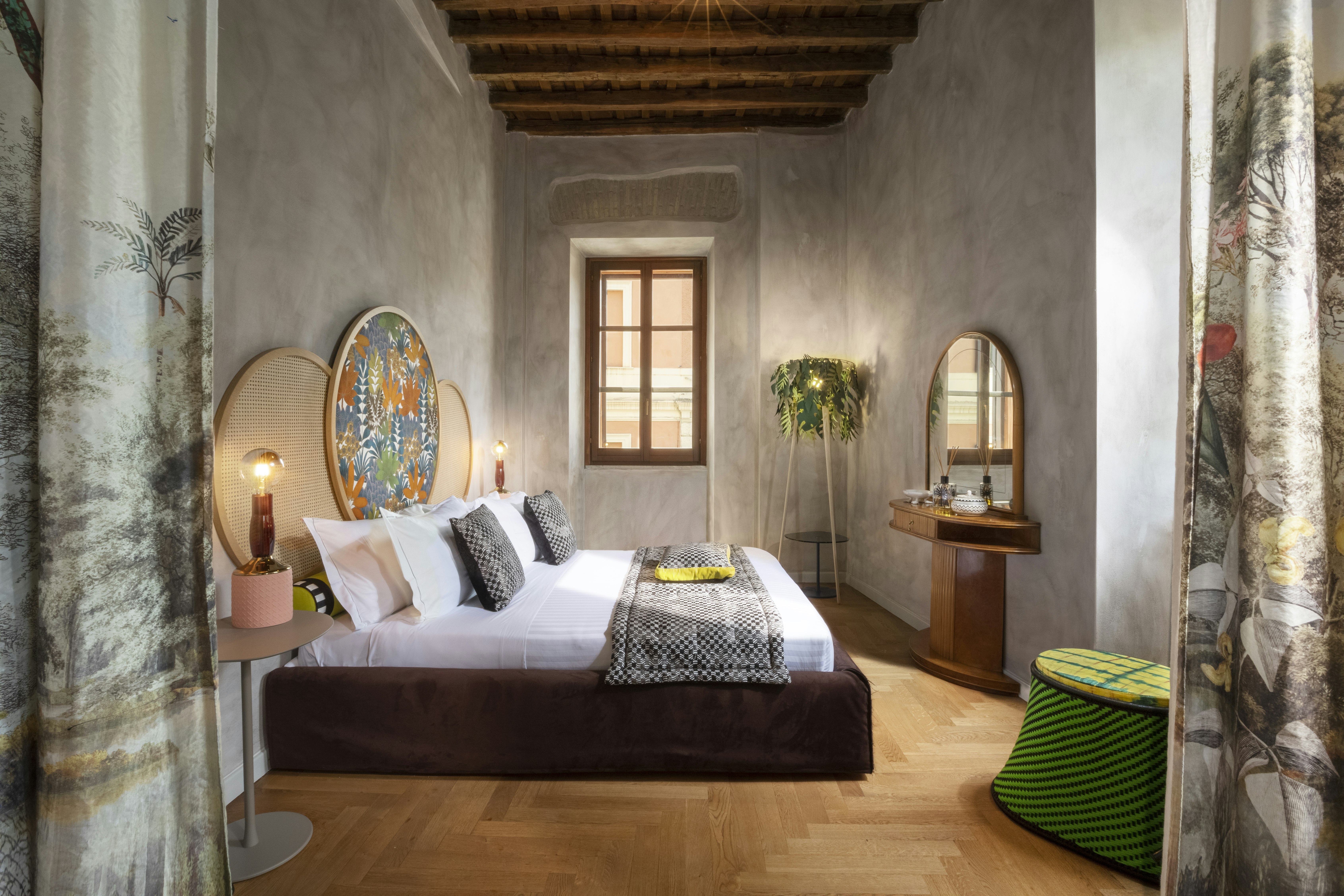 Family Suite Forum View