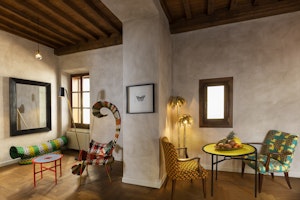 Family Suite Court View