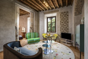 Family Suite Forum View