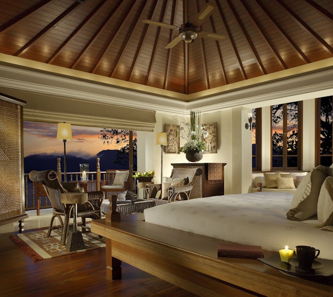 2 Bedroom Beach Front Estate - Bedroom