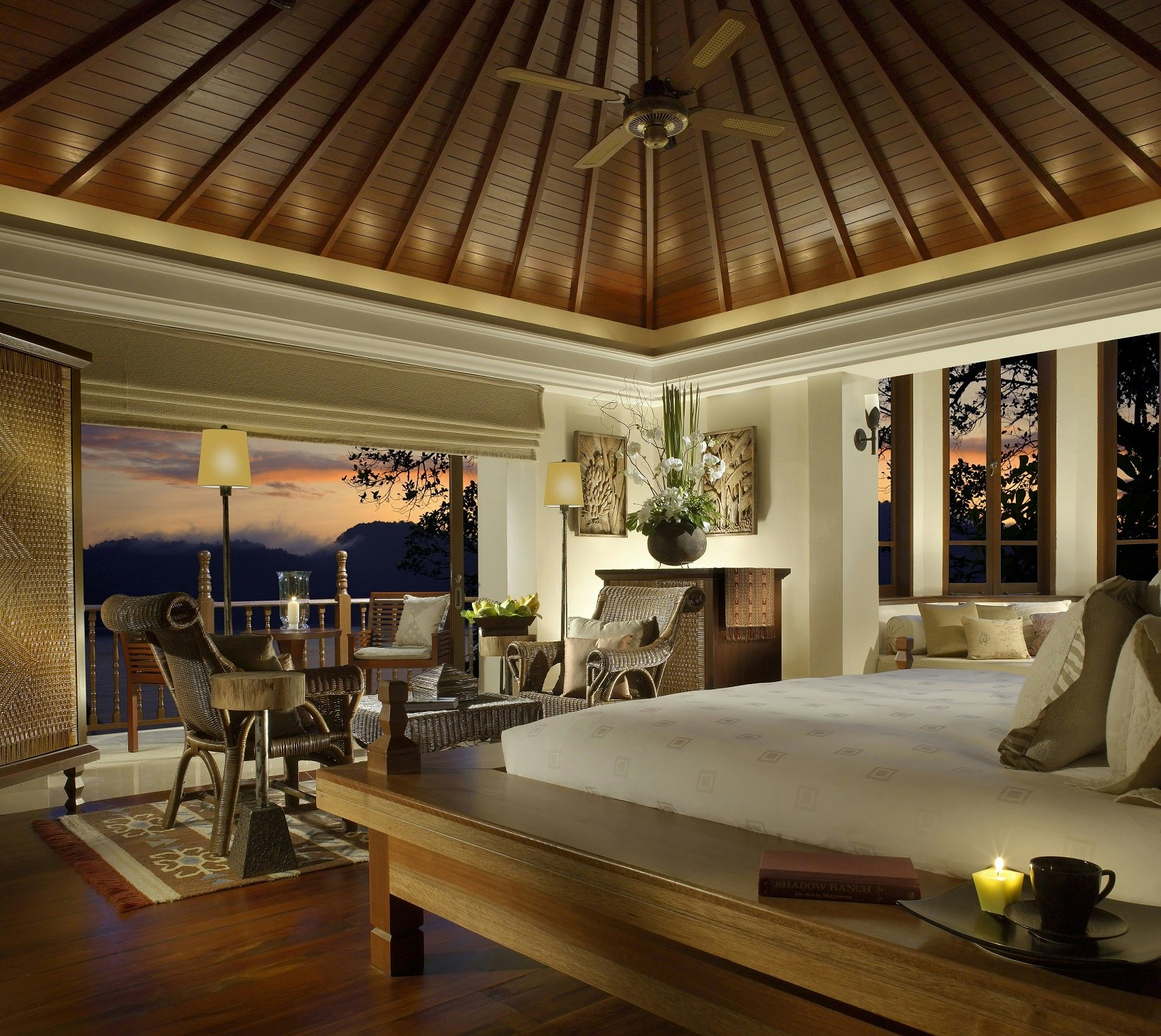 2 Bedroom Beach Front Estate - Bedroom