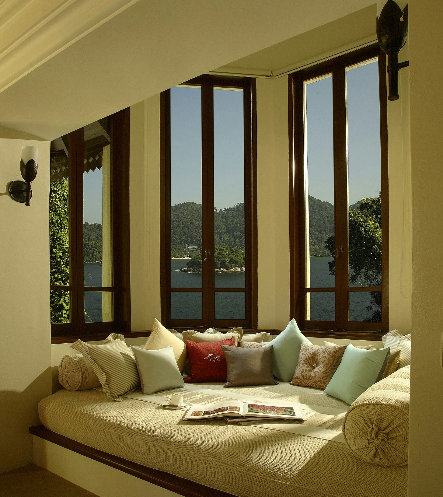 2 Bedroom Beach Front Estate - Bedroom