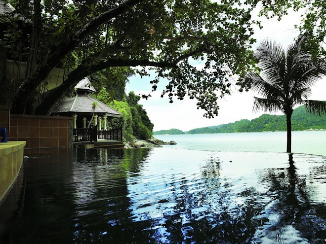 2 Bedroom Beach Front Estate - Exterior