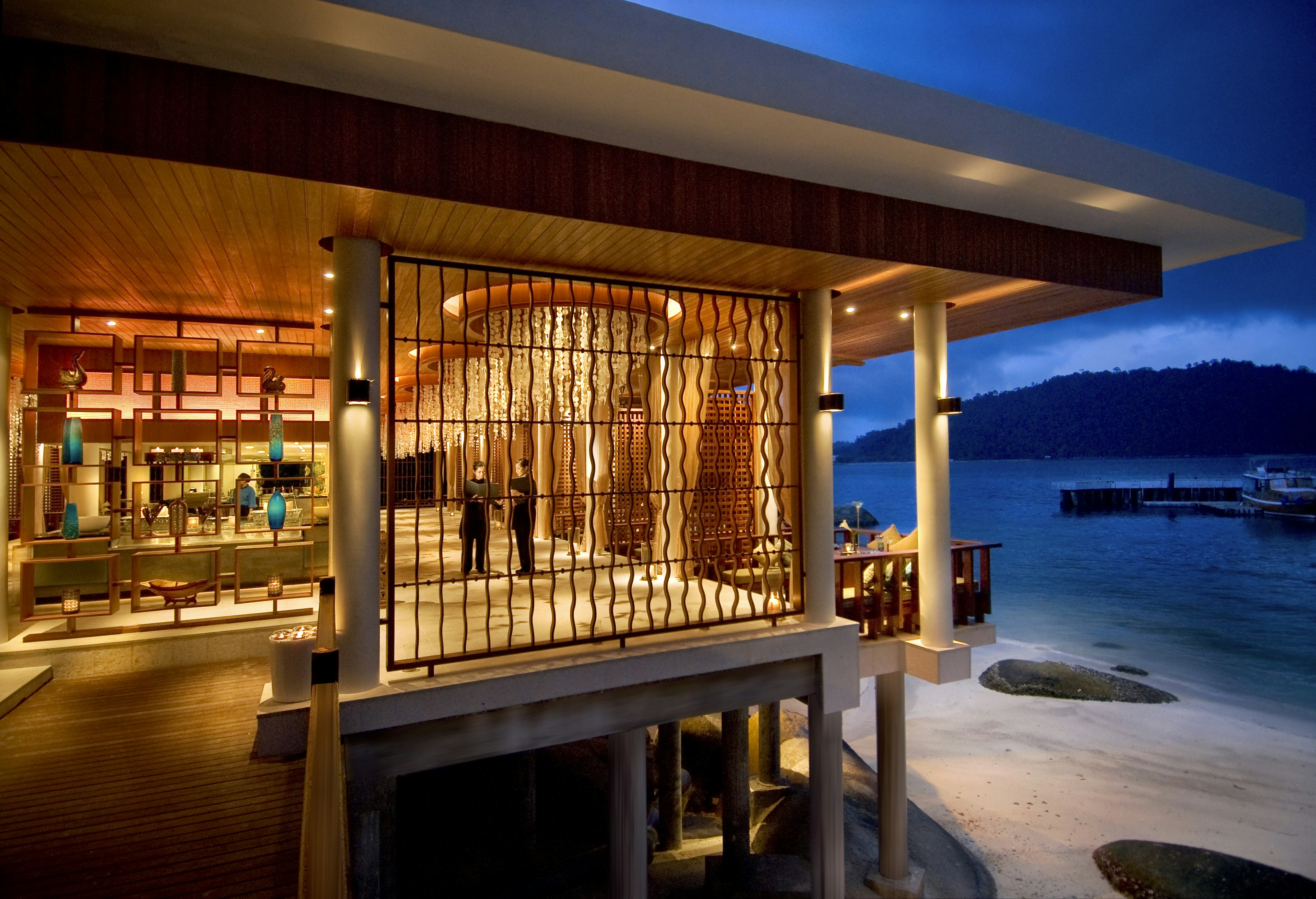 The Straits - Exterior