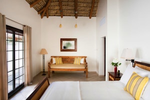 Queen Suite Bedroom