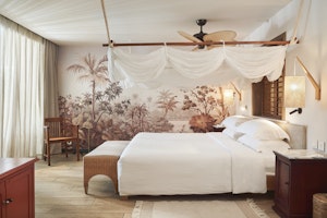 Senior Suite