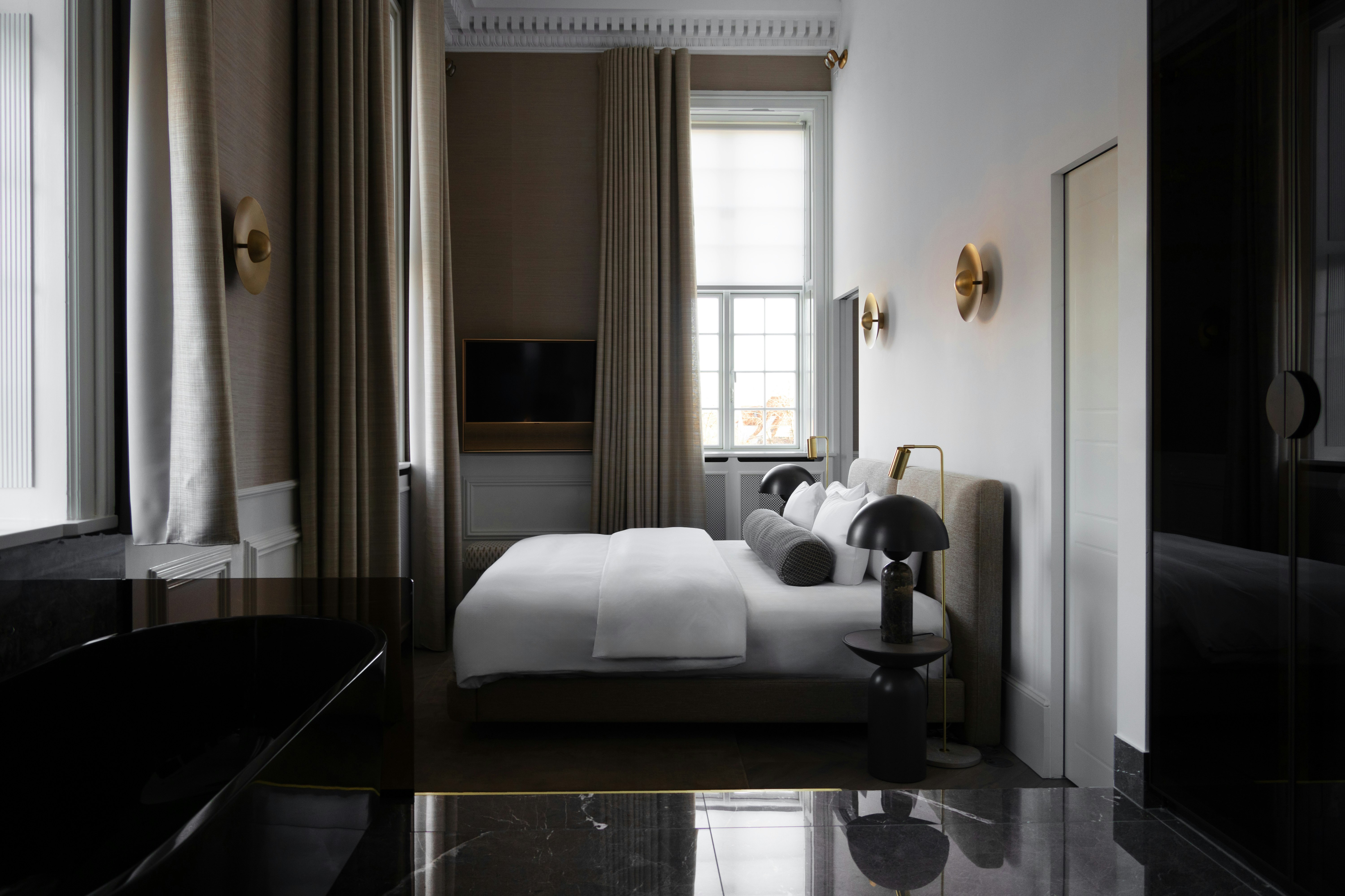 Executive Suite - Bedroom