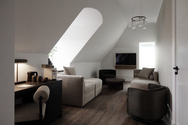 Executive Junior Suite - Director's Corner
