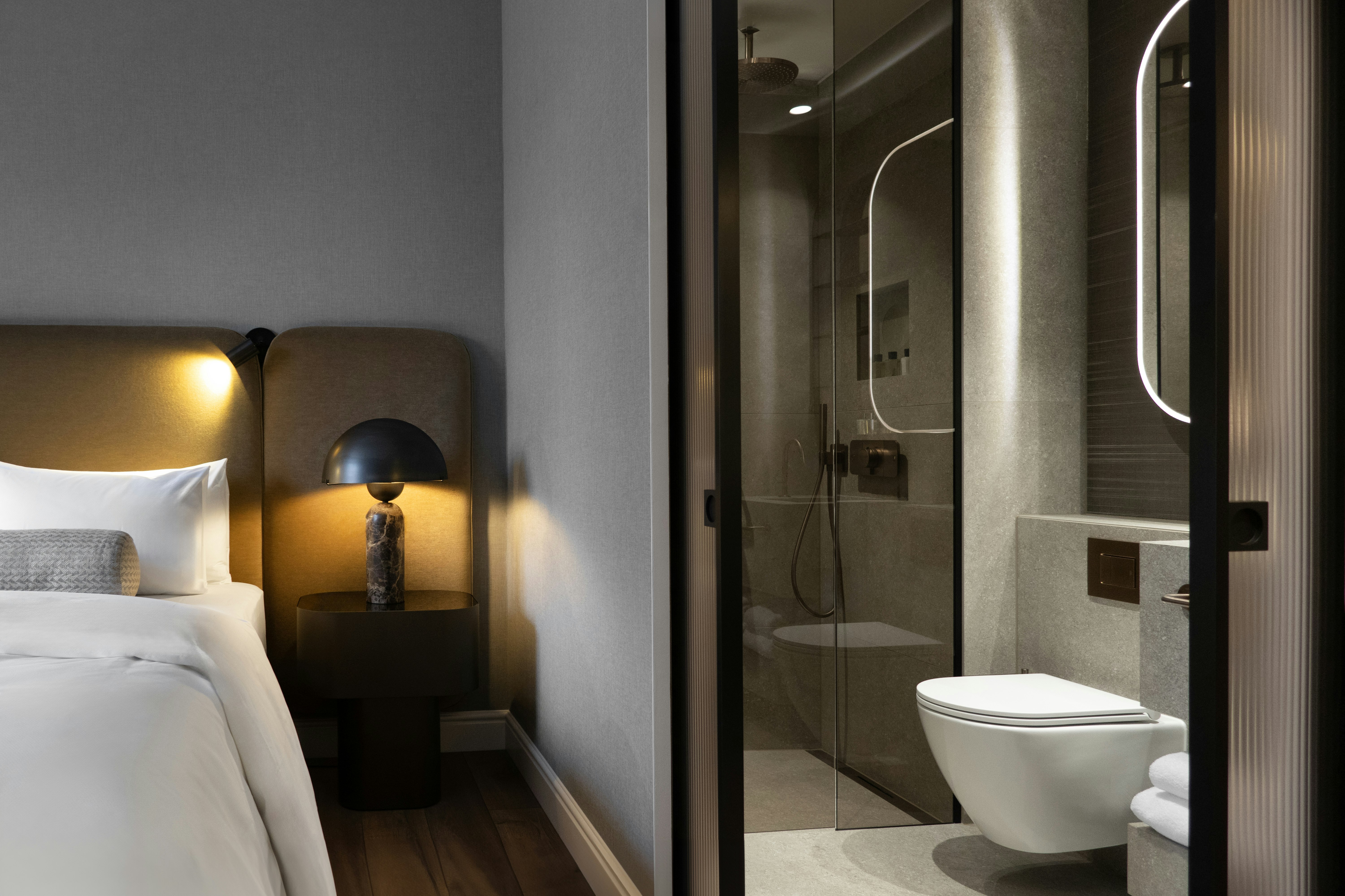 Superior Courtyard - Bathroom