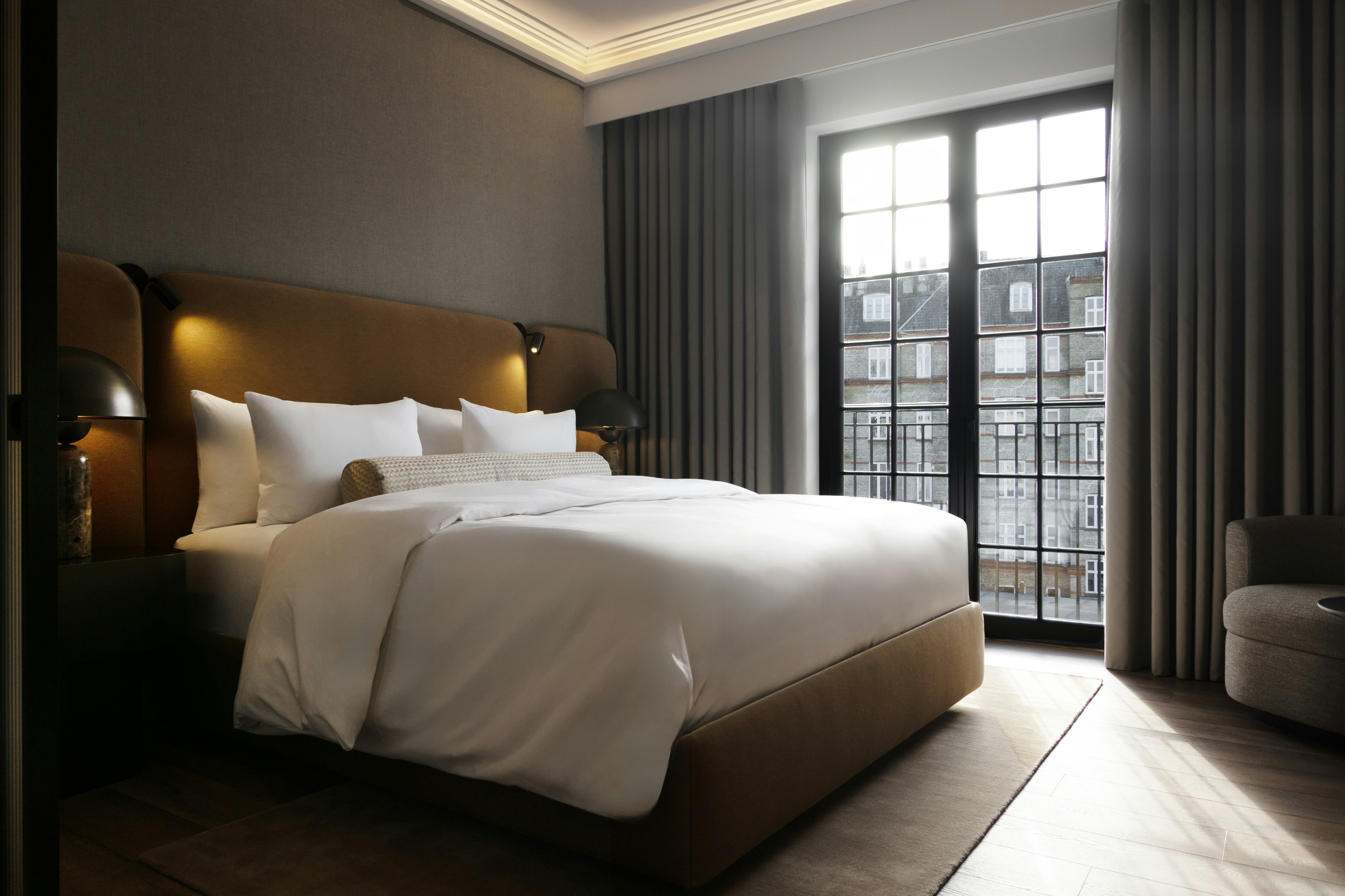 Deluxe Courtyard - Bedroom