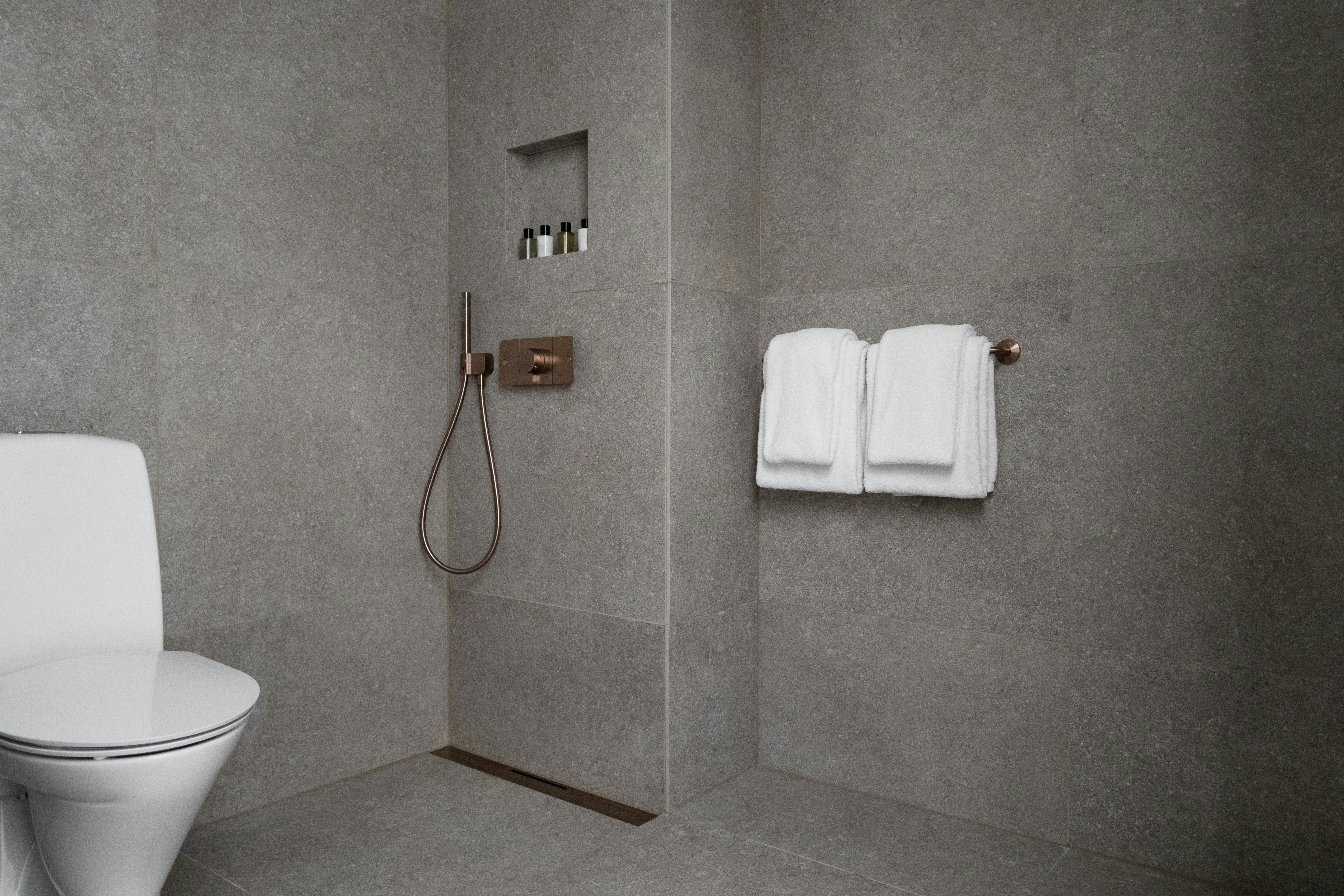 Deluxe Easy Access - Bathroom