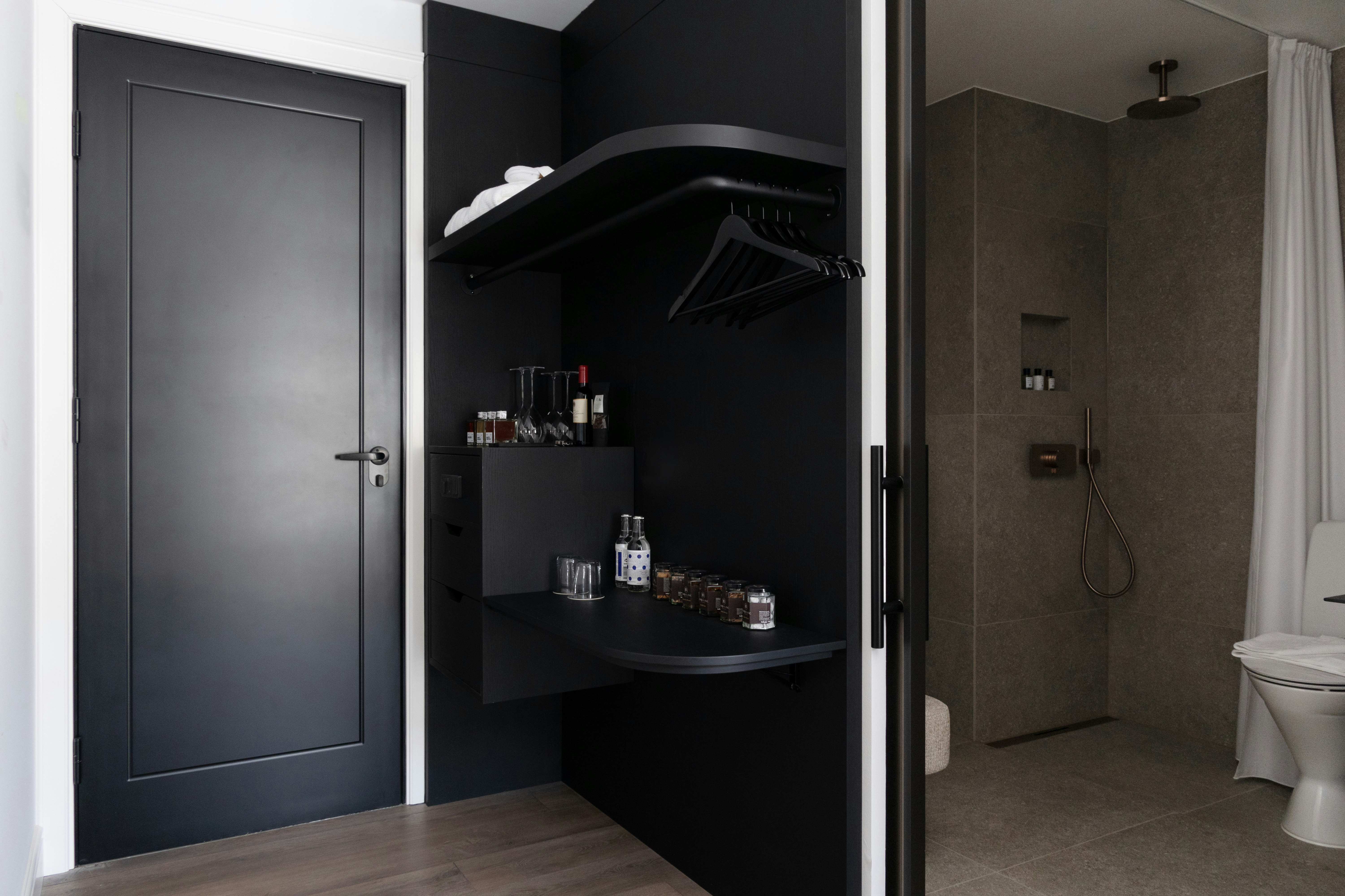 Deluxe Easy Access - Room Details