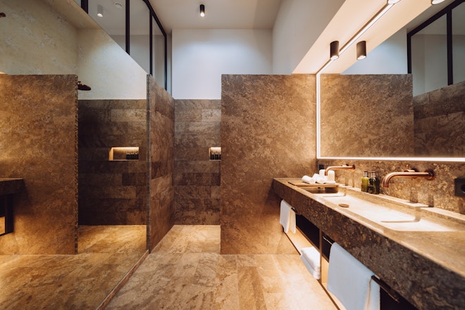 Maisonette Suite - Bathroom