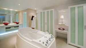 Diamond Suite