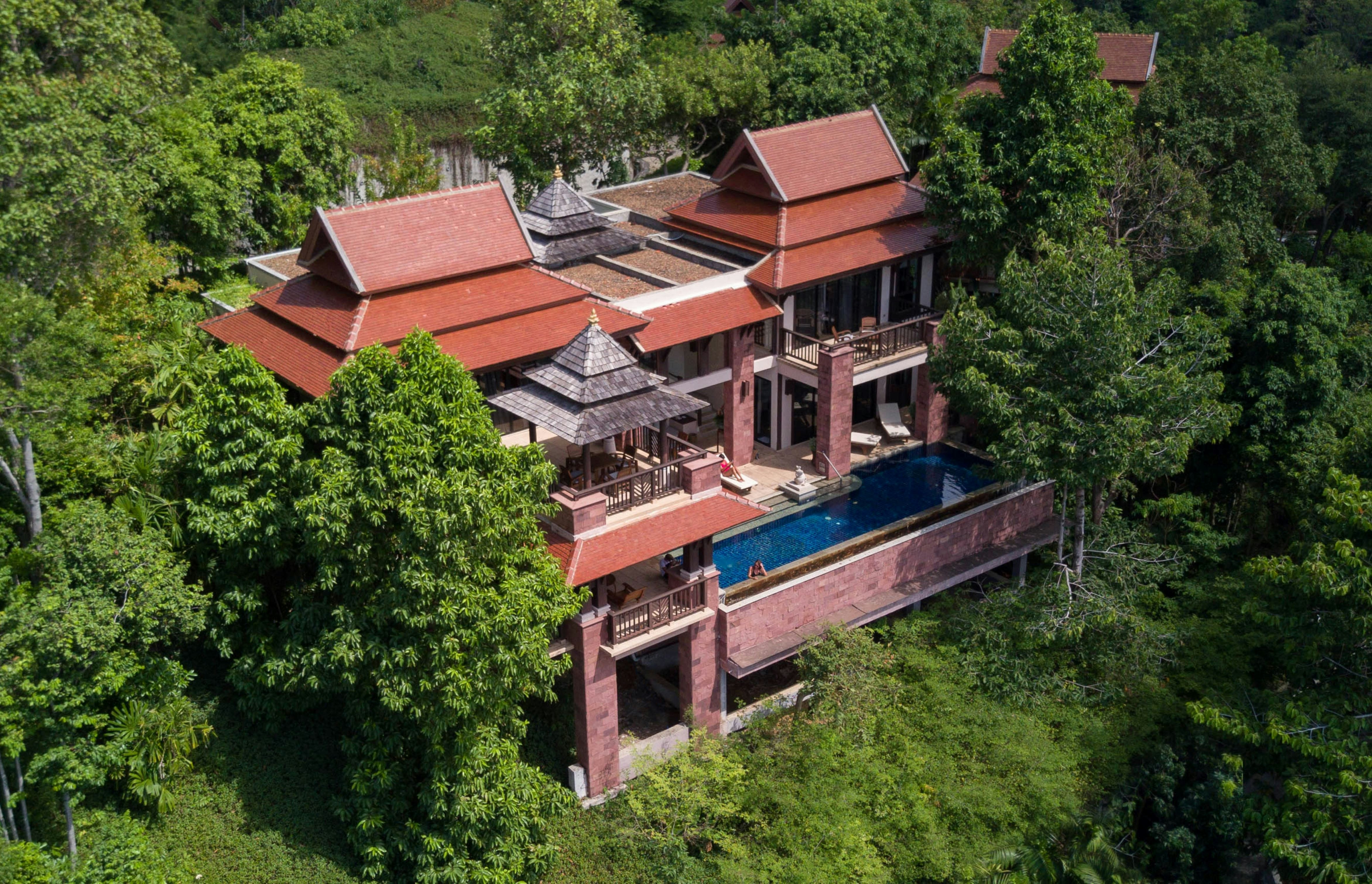 Three Bedroom Hillside Ocean View Private Pool Villa