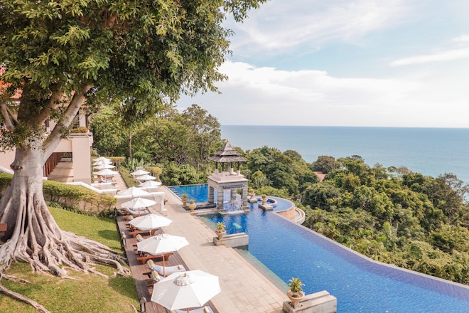 Hillside Pool