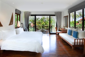 One Bedroom Pavilion Suite Garden View