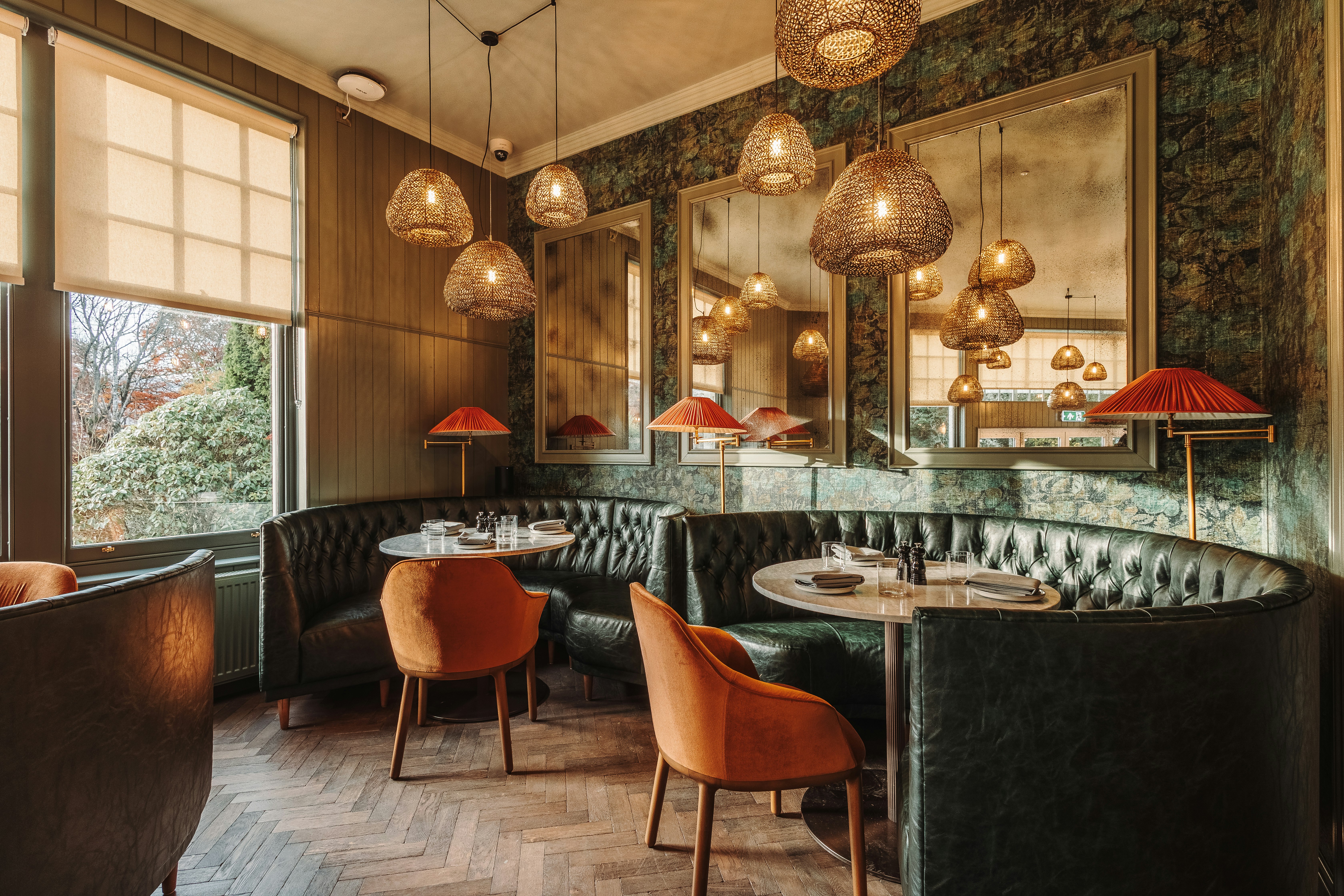 Flora Fauna Bar & Restaurant